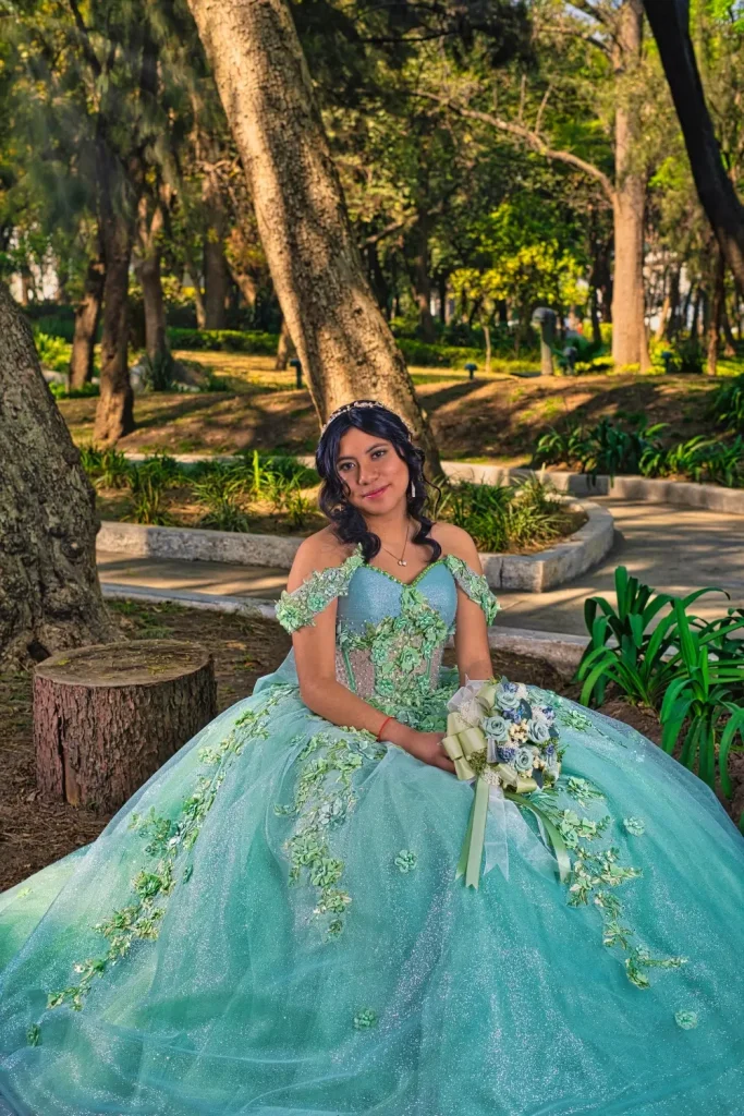 Sesión preva fotográfica de los XV años d paola en cdmx en los pinos